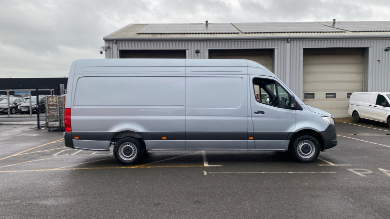 Mercedes-Benz Sprinter 315Cdi L3 Diesel Rwd 3.5t H2 Pro Van 9G-Tronic